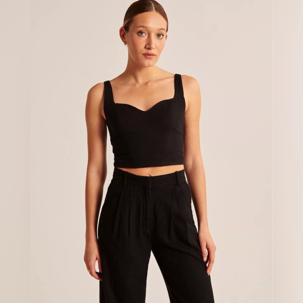 Notch neck tank